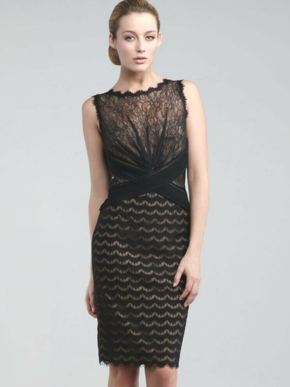 Tadashi Shoji Women's Black Nude Chantilly Lace Sleeveless MIDI Dress size 4